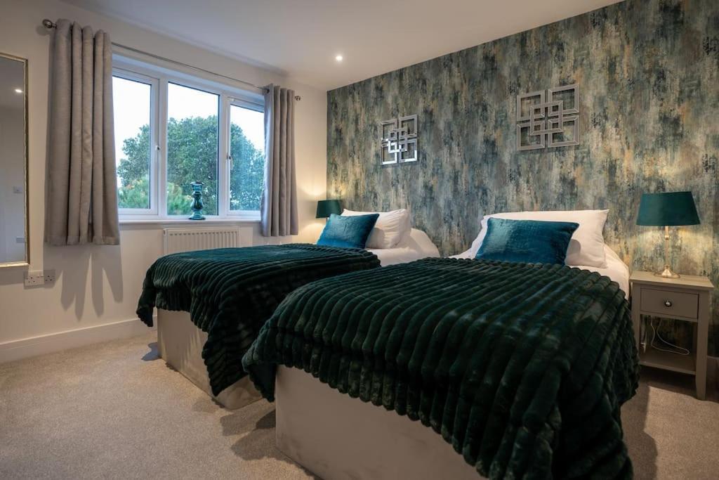 Luxury Living Away From Home Redhill  Buitenkant foto