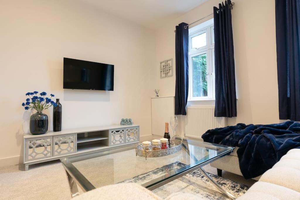 Luxury Living Away From Home Redhill  Buitenkant foto