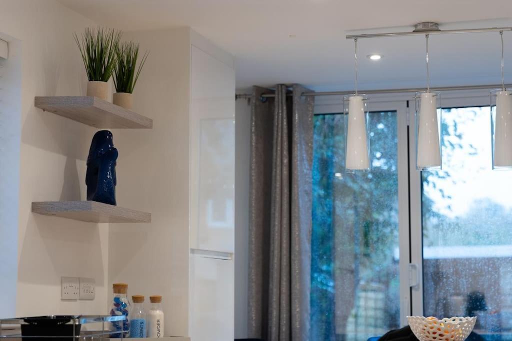 Luxury Living Away From Home Redhill  Buitenkant foto